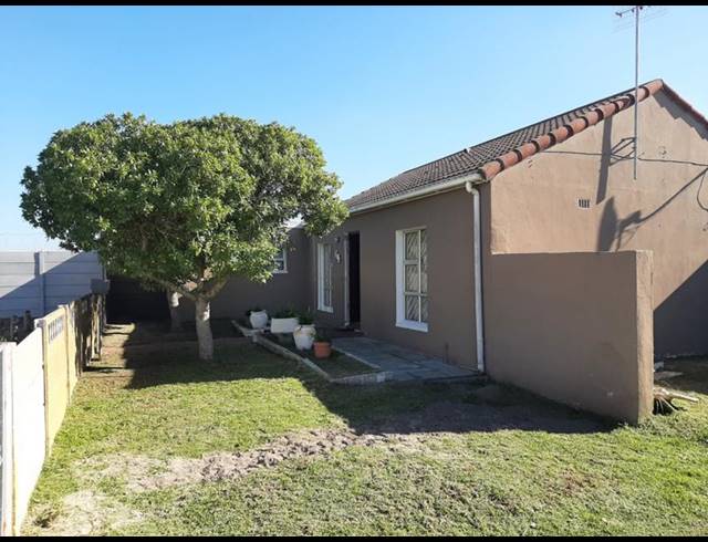 2 BEDROOM HOUSE FOR SALE IN GREENFIELD